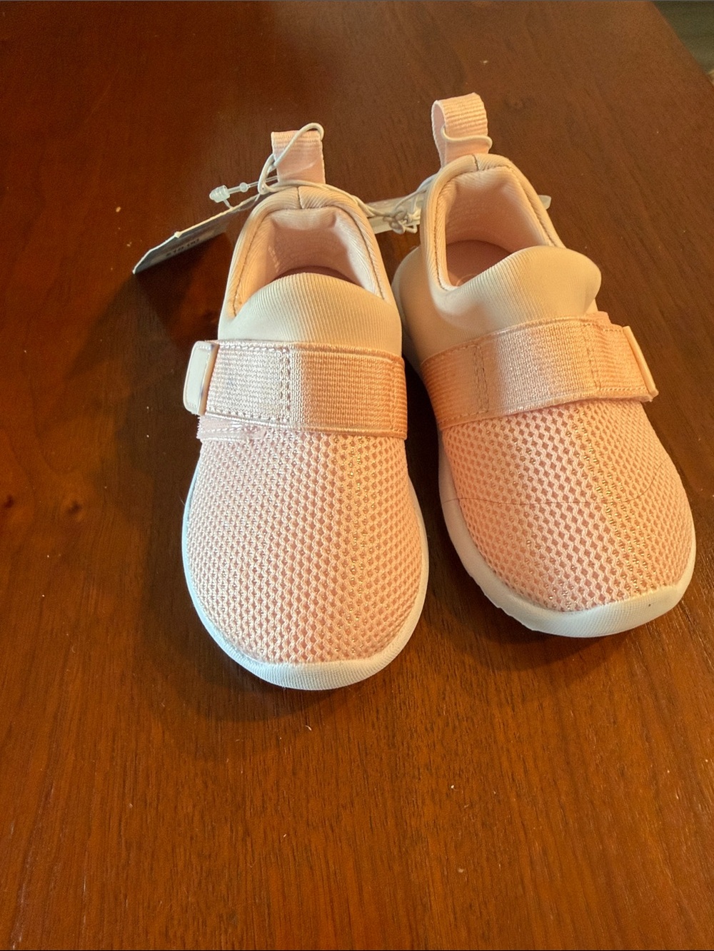 [NWT 💯] Cat & Jack Austen Peach Mesh Slip-On Water Sneakers with Hook Strap